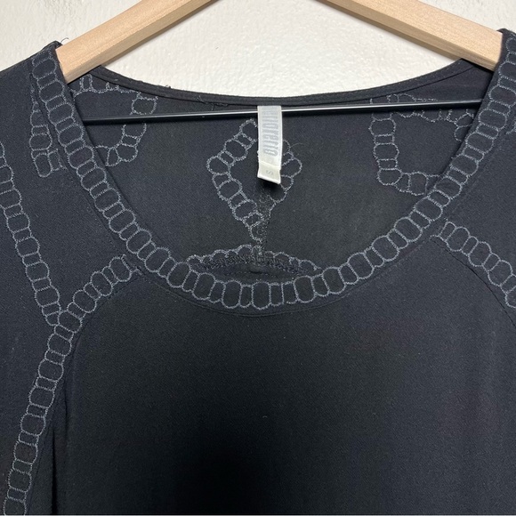 Monoreno Anthropologie Women Tunic Top Embroidered Frayed‎ Hem Witchy Boho - Picture 3 of 8